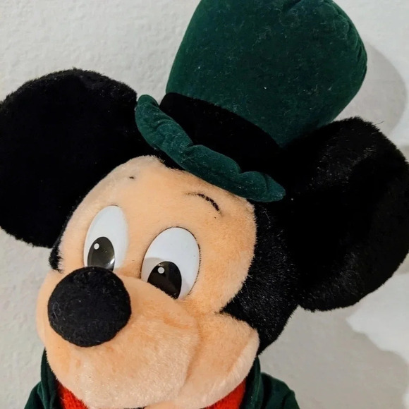 Mickey‎ Mouse Plush Christmas Caroler Disneyland Walt DIsney World Victorian 14" - Picture 3 of 5